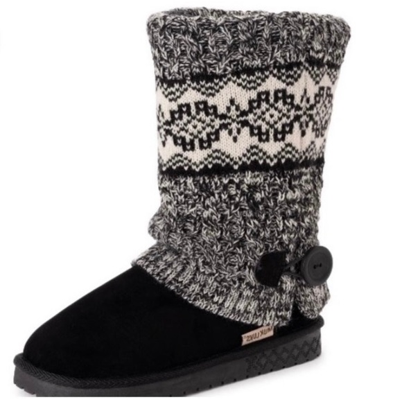 Women’s Mid Calf Cream and Black Knit Boots - Picture 3 of 6